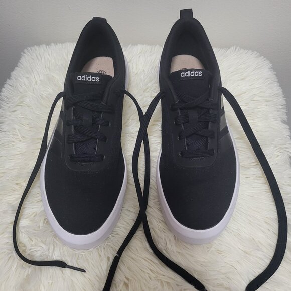 BRAND NEW - ADIDAS Shoes (6.5) - Picture 3 of 9